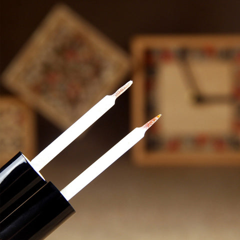 Shimmering Liquid Eyeliner